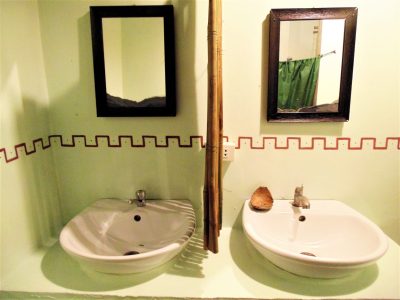 dorm women's toilet mirrors